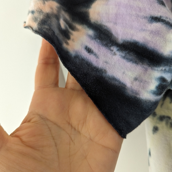 EUC Vintage Havana Tie-dye Relaxed fit V-neck Tee in Size Small - Picture 4 of 6